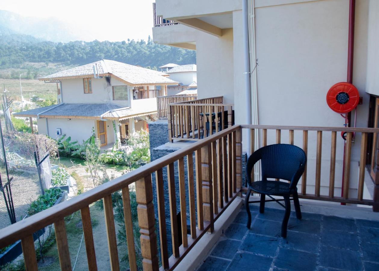Osho Himalayas Wellness Resort Kangra Exterior photo